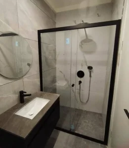 نمونه اجرای کابین دوش فریم لس آرکادوش
